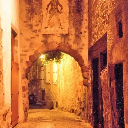 Chez Vous... A La Chanoinerie Brioude